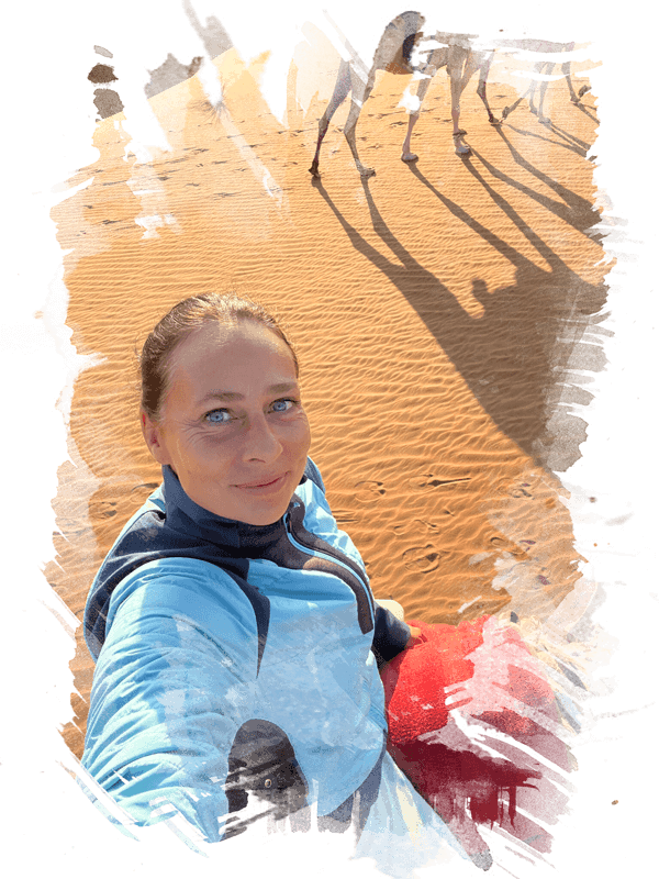 Kamelritt in der Wüste im Oman