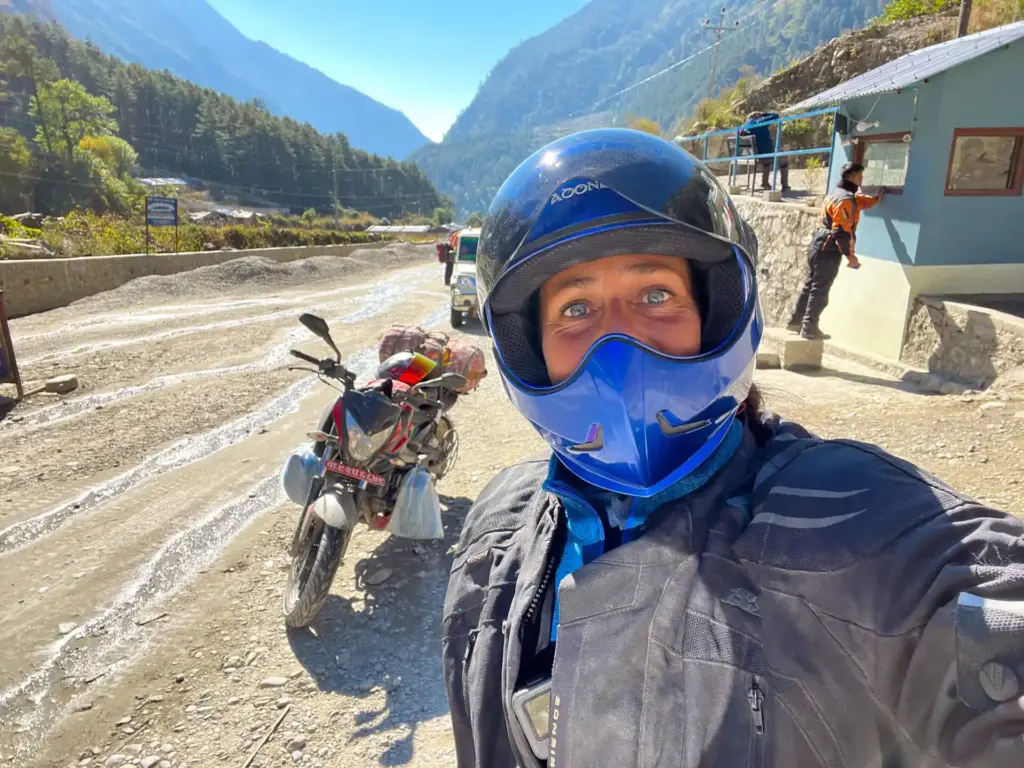 Ein weiterer Checkpoint in Nepal